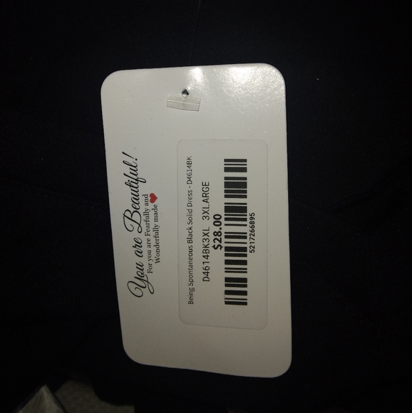 Zenana black knee-length dress with pockets - Picture 3 of 4